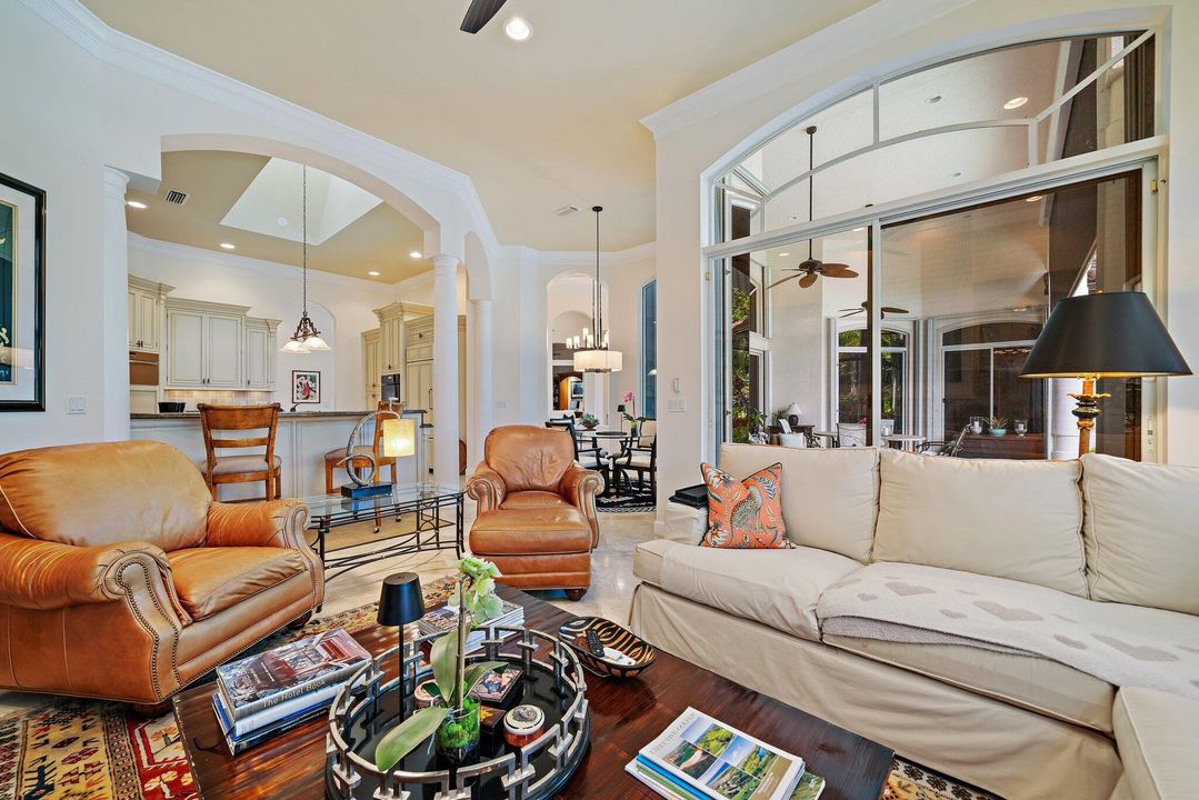 En Venta: $1,825,000 (3 camas, 3 baños, 3733 Pies cuadrados)