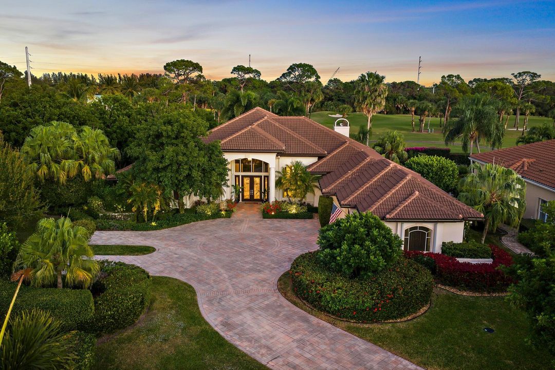 En Venta: $1,825,000 (3 camas, 3 baños, 3733 Pies cuadrados)