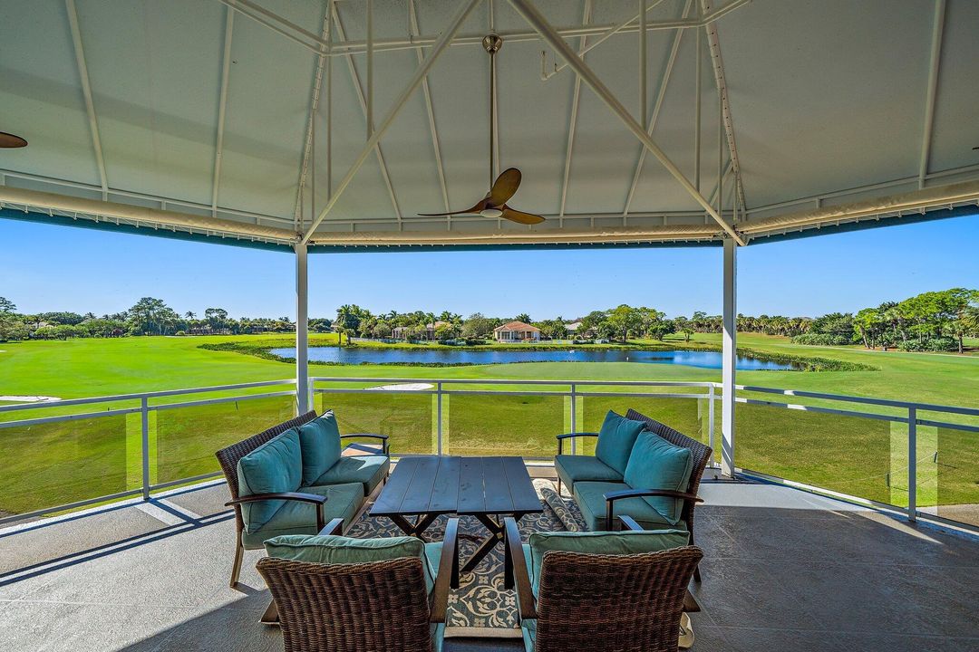 En Venta: $1,825,000 (3 camas, 3 baños, 3733 Pies cuadrados)