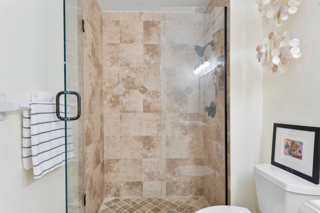 En Venta: $950,000 (2 camas, 2 baños, 1700 Pies cuadrados)