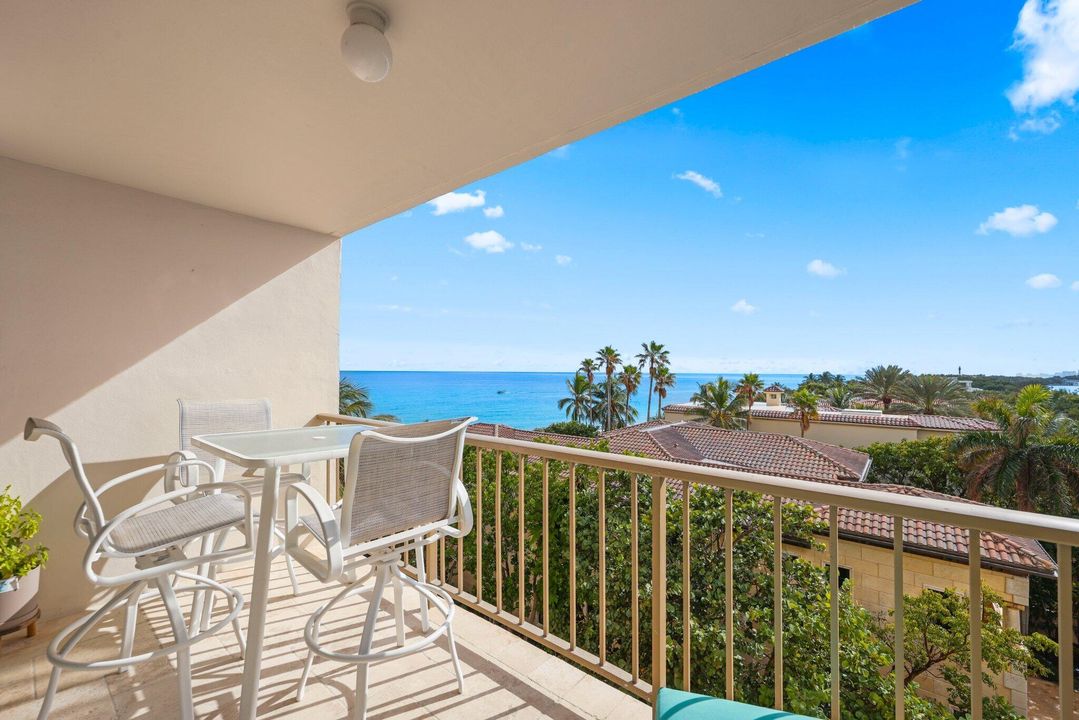 En Venta: $719,000 (2 camas, 2 baños, 1154 Pies cuadrados)