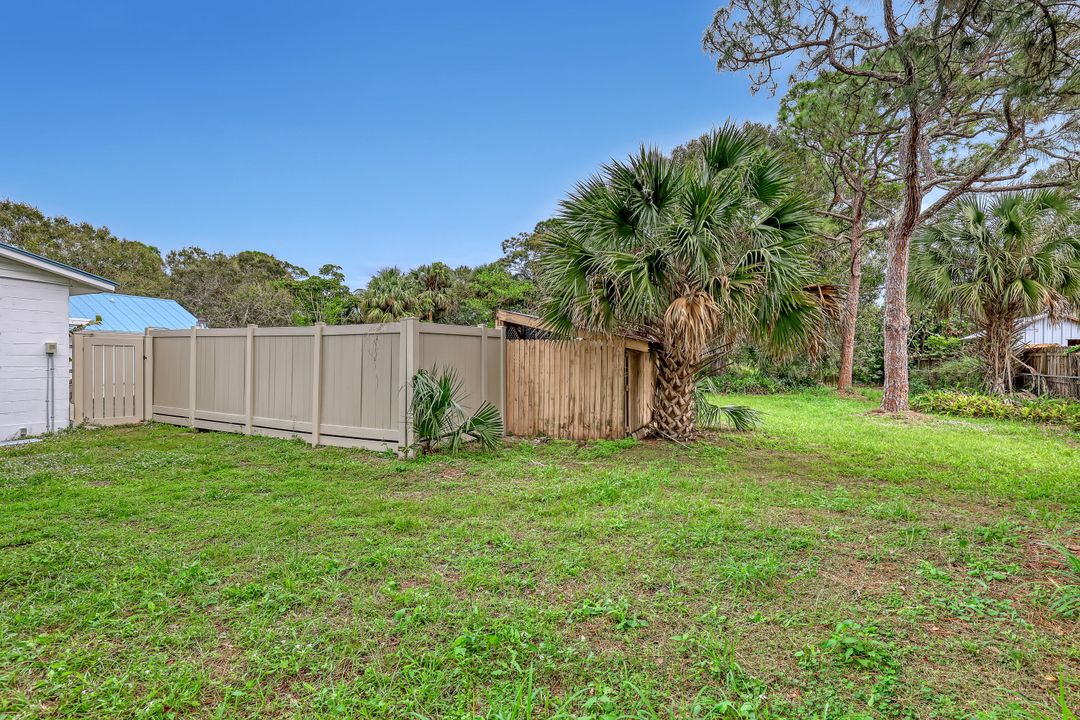 For Sale: $589,000 (4 beds, 3 baths, 3328 Square Feet)