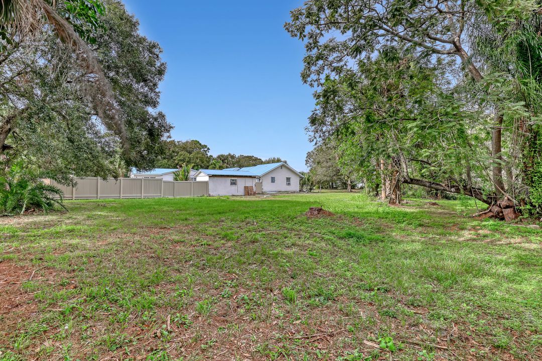 For Sale: $589,000 (4 beds, 3 baths, 3328 Square Feet)