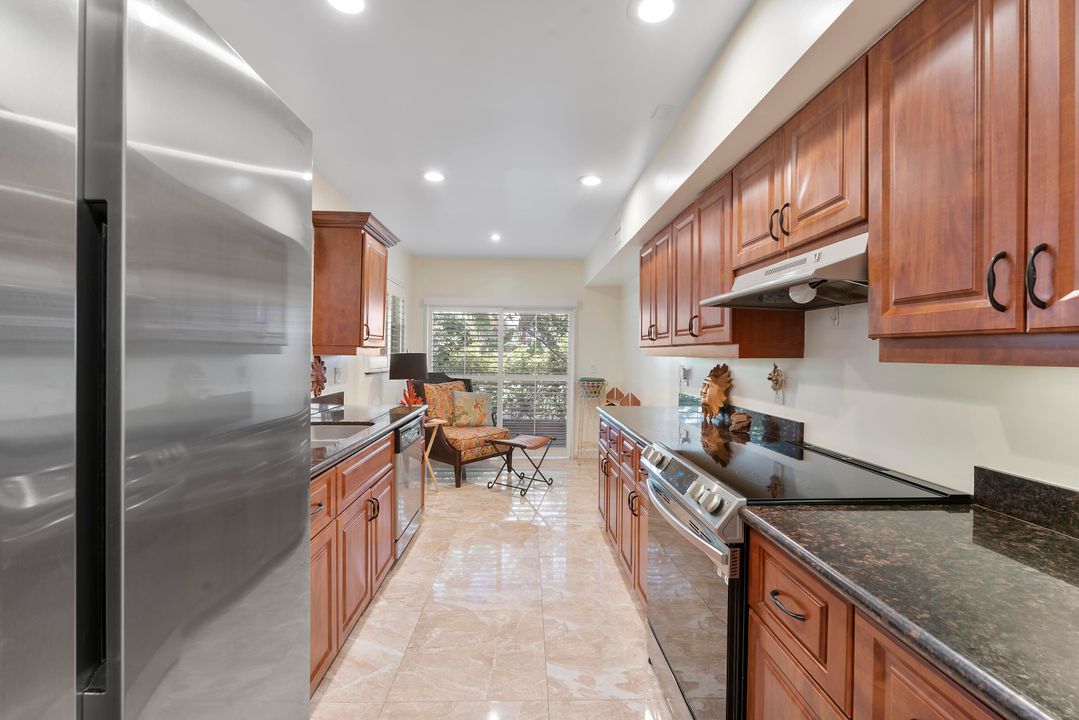 En Venta: $950,000 (2 camas, 2 baños, 1700 Pies cuadrados)