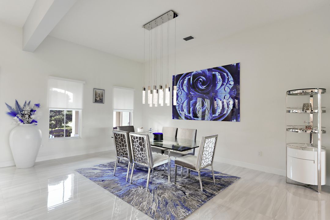 For Sale: $2,650,000 (6 beds, 5 baths, 4539 Square Feet)