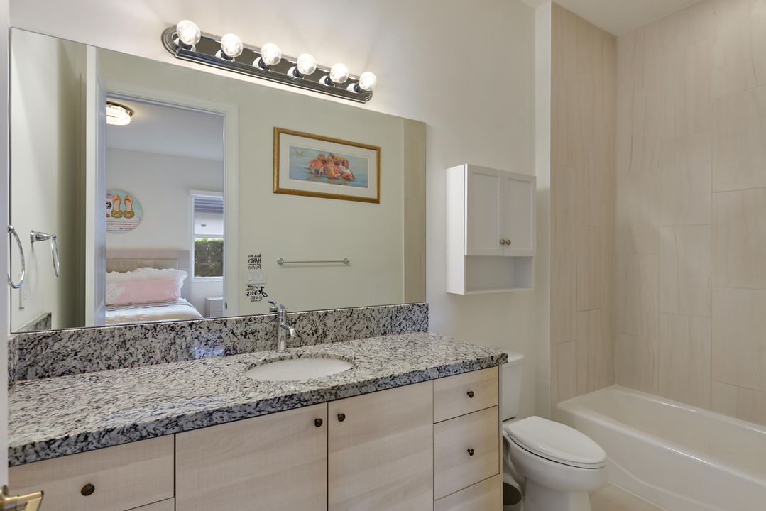 For Sale: $2,650,000 (6 beds, 5 baths, 4539 Square Feet)