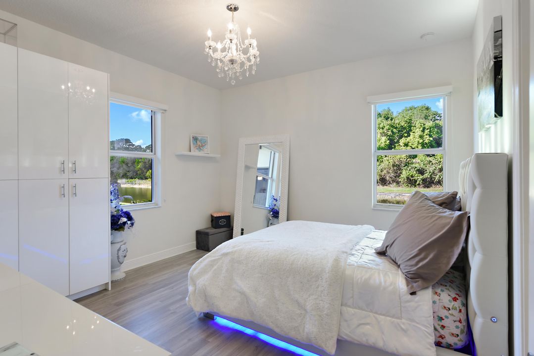 For Sale: $2,650,000 (6 beds, 5 baths, 4539 Square Feet)