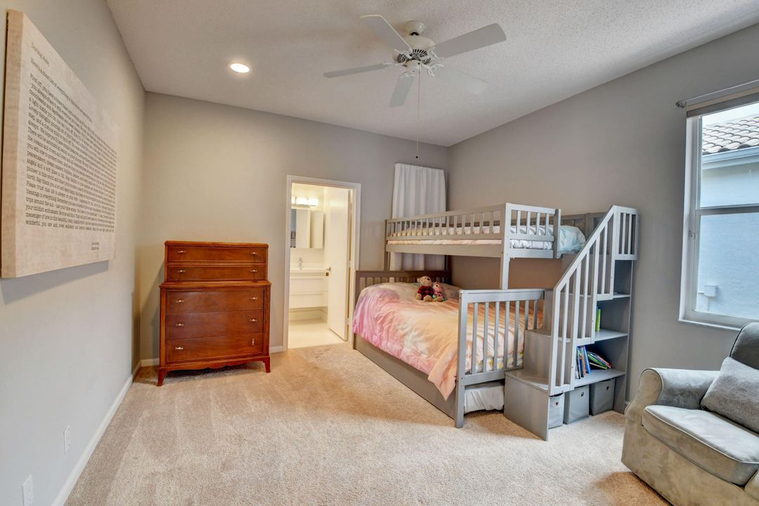 For Sale: $875,000 (3 beds, 3 baths, 2498 Square Feet)