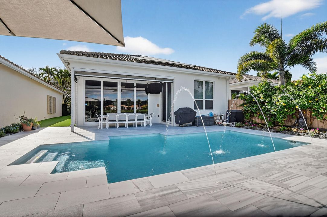 For Sale: $875,000 (3 beds, 3 baths, 2498 Square Feet)