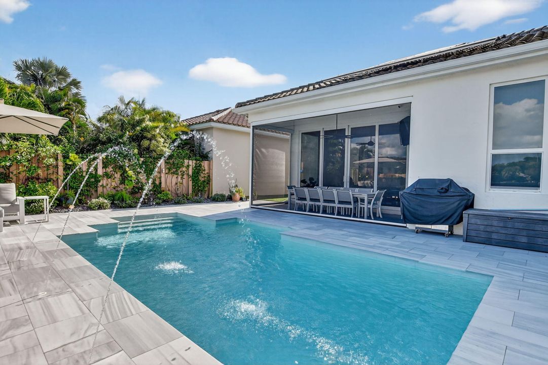 For Sale: $875,000 (3 beds, 3 baths, 2498 Square Feet)