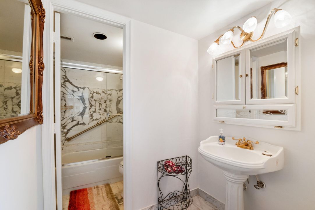 出租: $4,450 (2 贝兹, 2 浴室, 1781 平方英尺)