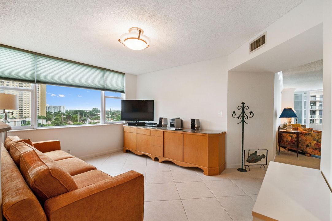 出租: $4,450 (2 贝兹, 2 浴室, 1781 平方英尺)