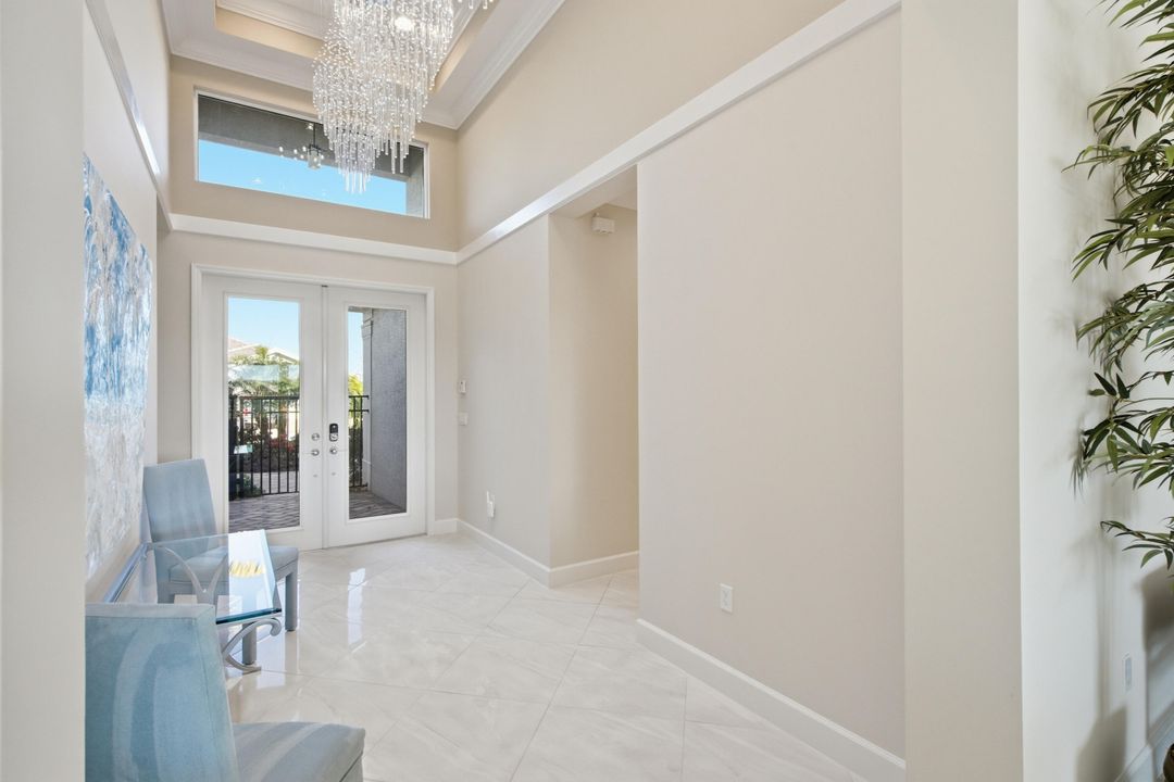 For Sale: $949,900 (3 beds, 2 baths, 2580 Square Feet)