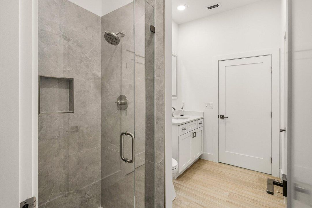 For Sale: $3,250,000 (4 beds, 4 baths, 4932 Square Feet)