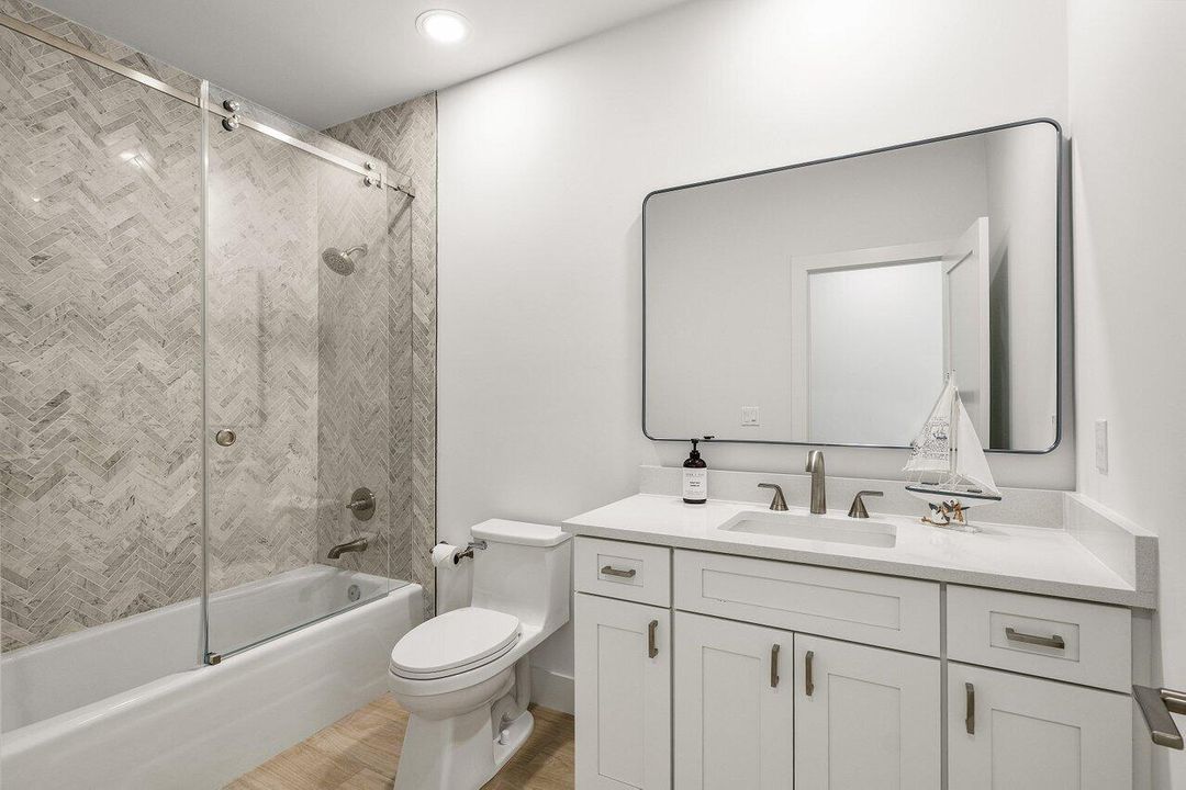 For Sale: $3,250,000 (4 beds, 4 baths, 4932 Square Feet)