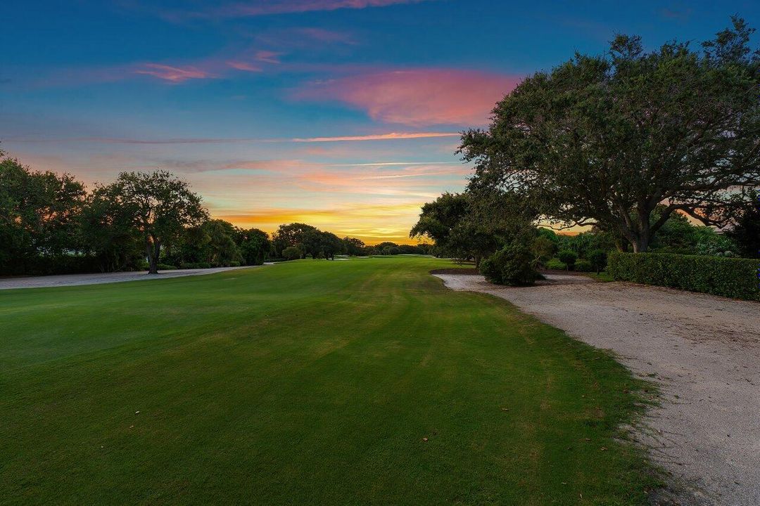 For Sale: $3,250,000 (4 beds, 4 baths, 4932 Square Feet)