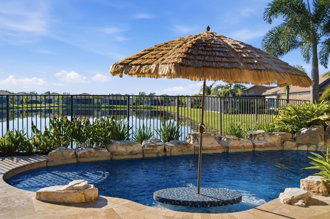 For Sale: $949,900 (3 beds, 2 baths, 2580 Square Feet)