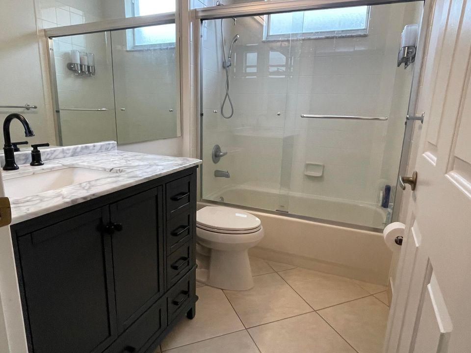 На продажу: $575,000 (3 спален, 2 ванн, 1904 Квадратных фут)