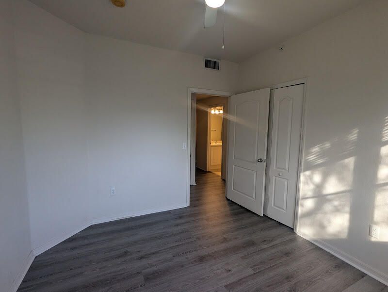 For Rent: $2,700 (3 beds, 2 baths, 1454 Square Feet)