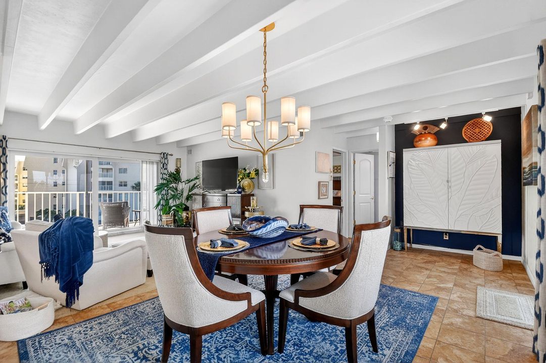 En Venta: $249,900 (1 camas, 1 baños, 735 Pies cuadrados)