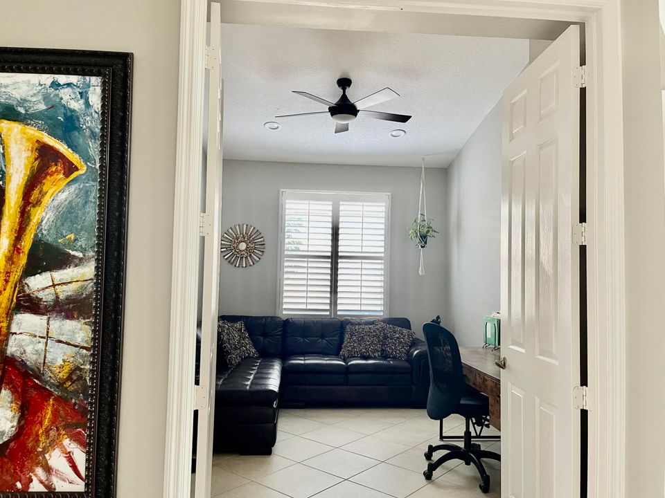 For Rent: $4,900 (3 beds, 2 baths, 1904 Square Feet)