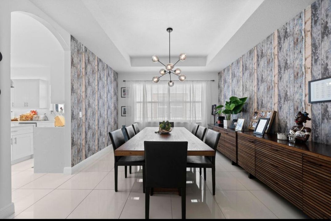 В аренду: $7,500 (5 спален, 4 ванн, 4176 Квадратных фут)