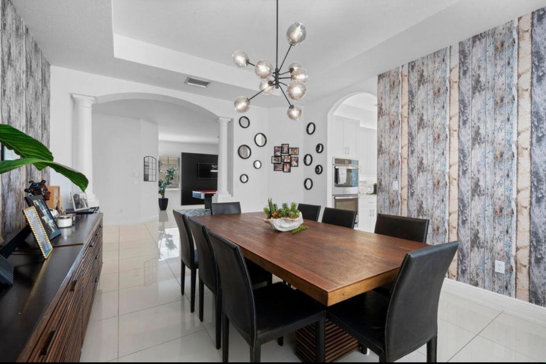 В аренду: $7,500 (5 спален, 4 ванн, 4176 Квадратных фут)