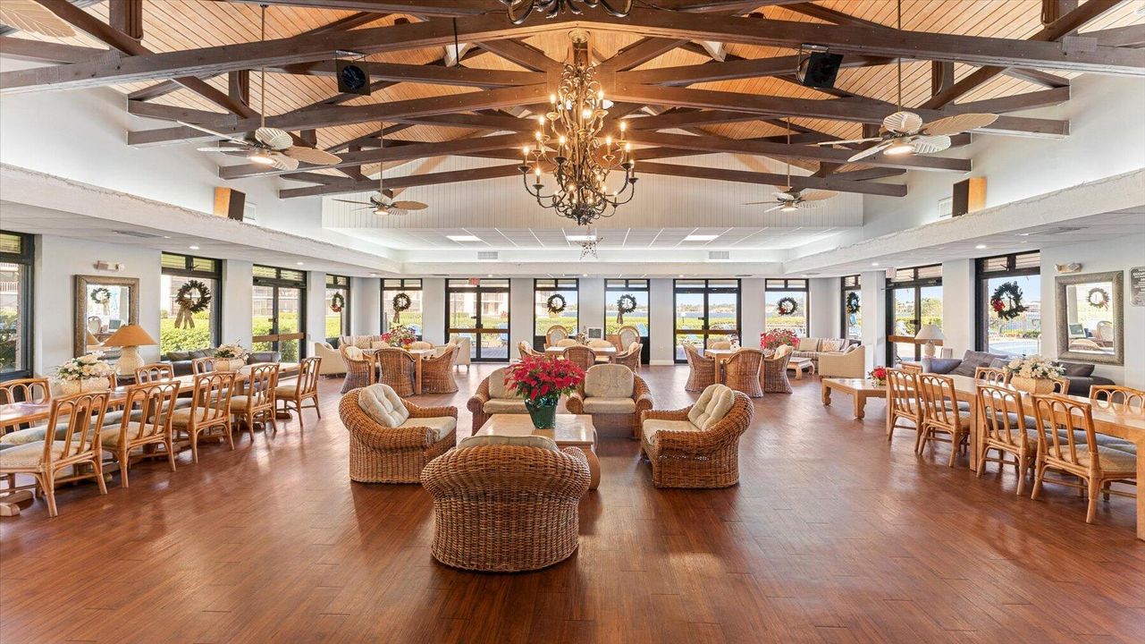 En Venta: $355,000 (2 camas, 2 baños, 1414 Pies cuadrados)