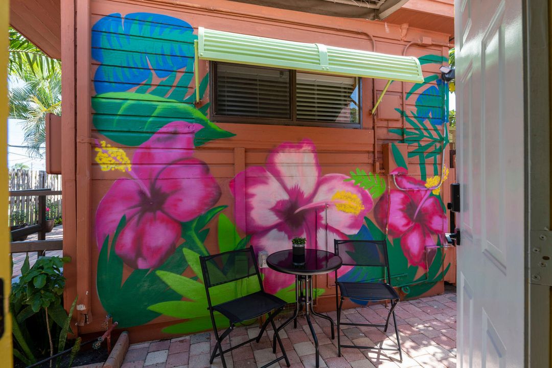 出租: $1,700 (0 贝兹, 1 浴室, 391 平方英尺)