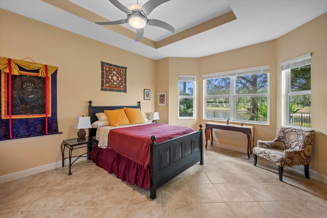 На продажу: $599,000 (3 спален, 3 ванн, 2046 Квадратных фут)