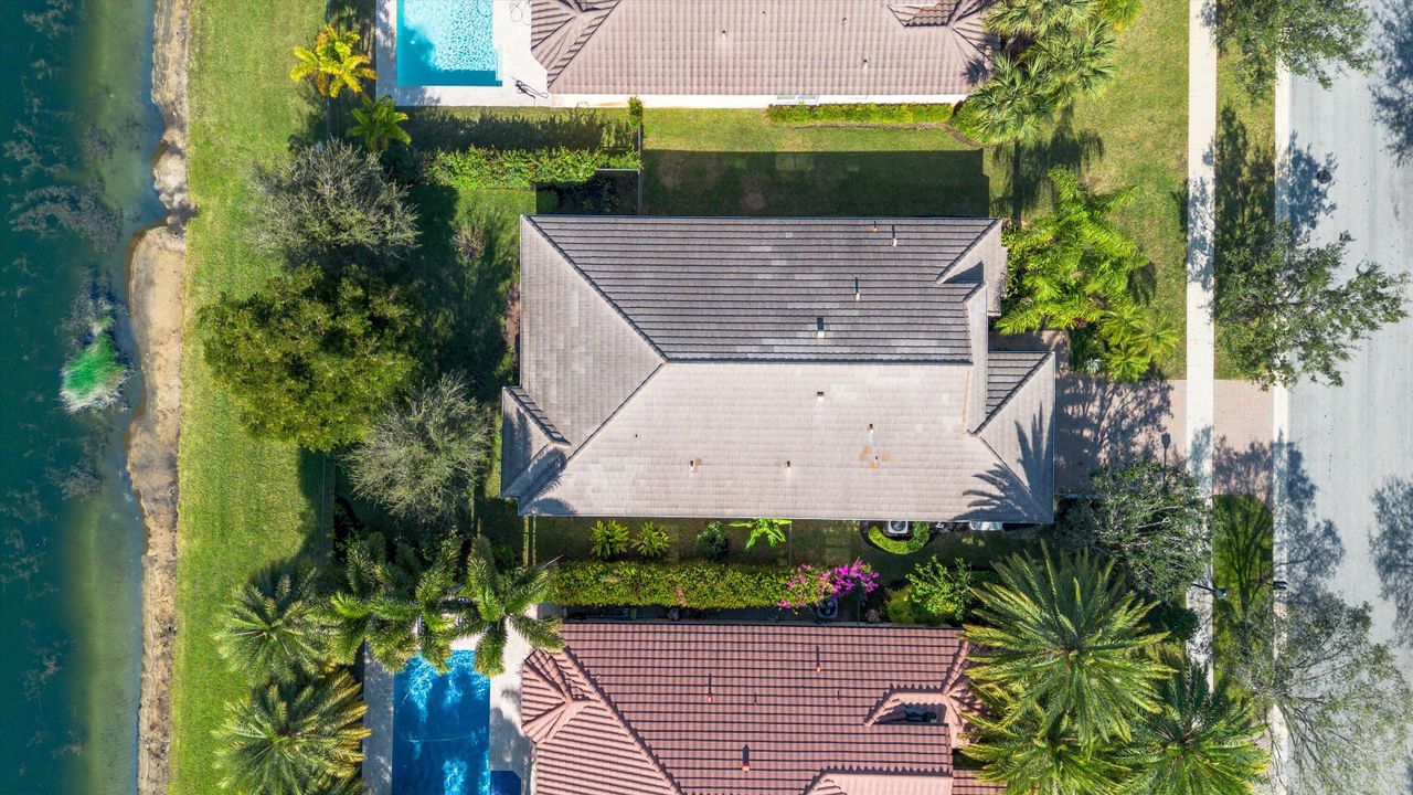 На продажу: $599,000 (3 спален, 3 ванн, 2046 Квадратных фут)