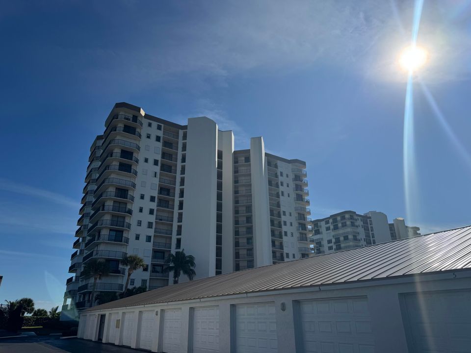 出租: $6,000 (3 贝兹, 2 浴室, 1892 平方英尺)