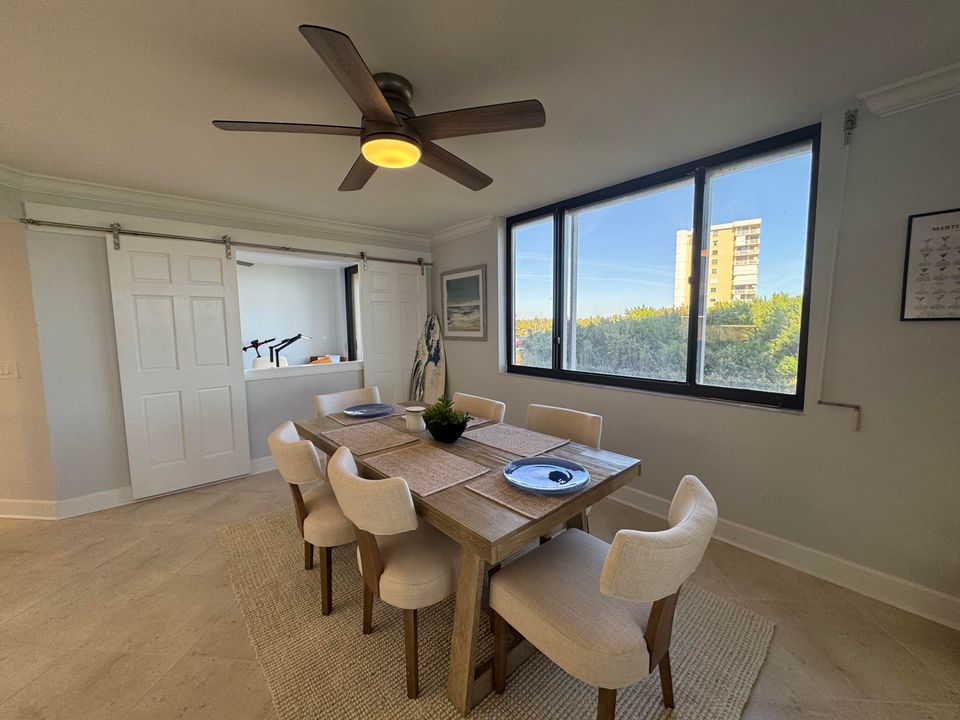 出租: $6,000 (3 贝兹, 2 浴室, 1892 平方英尺)