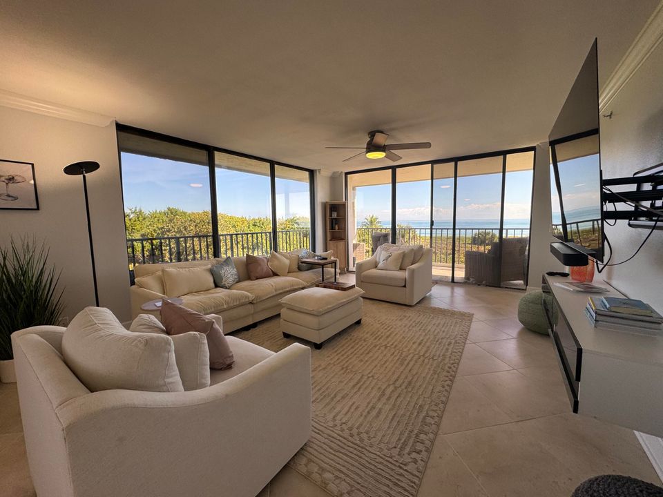 出租: $6,000 (3 贝兹, 2 浴室, 1892 平方英尺)