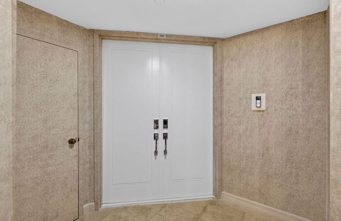 На продажу: $5,500,000 (3 спален, 3 ванн, 2792 Квадратных фут)