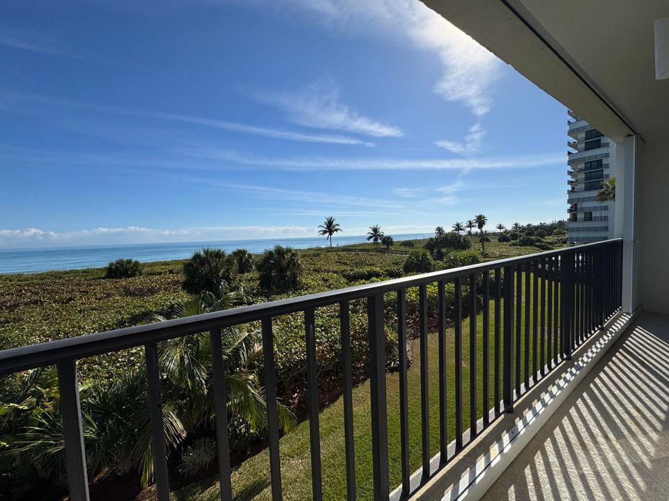 出租: $6,000 (3 贝兹, 2 浴室, 1892 平方英尺)