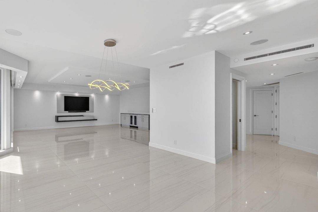 На продажу: $5,500,000 (3 спален, 3 ванн, 2792 Квадратных фут)