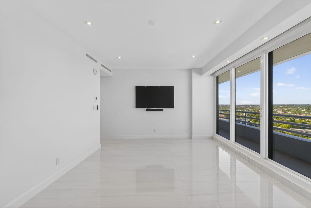 На продажу: $5,500,000 (3 спален, 3 ванн, 2792 Квадратных фут)