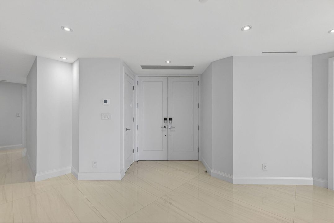 На продажу: $5,500,000 (3 спален, 3 ванн, 2792 Квадратных фут)