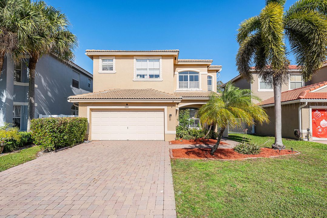 待售: $594,200 (3 贝兹, 2 浴室, 1909 平方英尺)