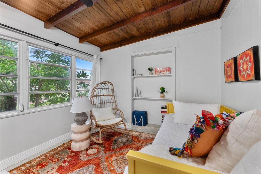 待售: $565,000 (4 贝兹, 2 浴室, 1856 平方英尺)