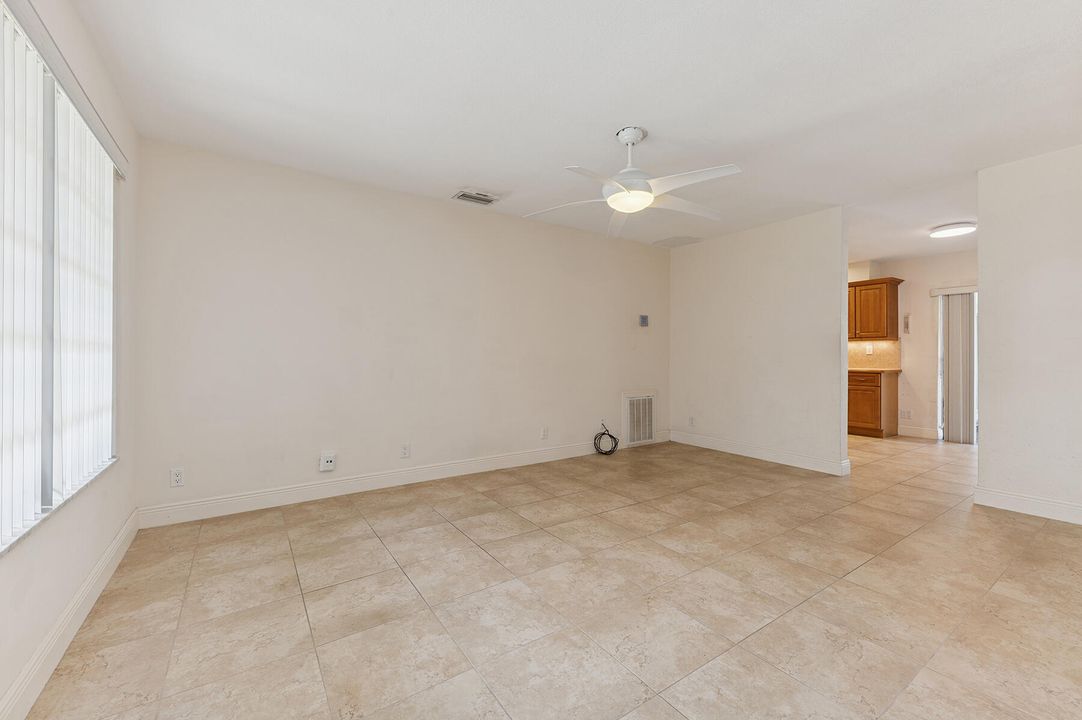 For Sale: $825,000 (3 beds, 3 baths, 1961 Square Feet)