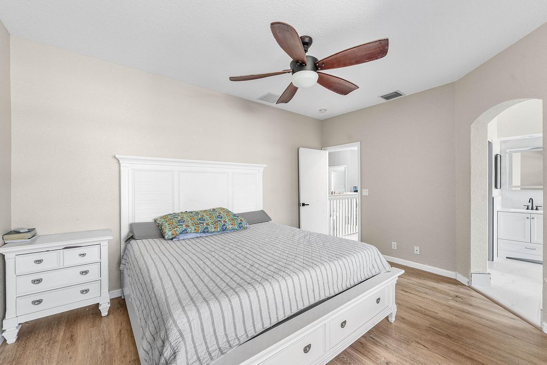 待售: $594,200 (3 贝兹, 2 浴室, 1909 平方英尺)