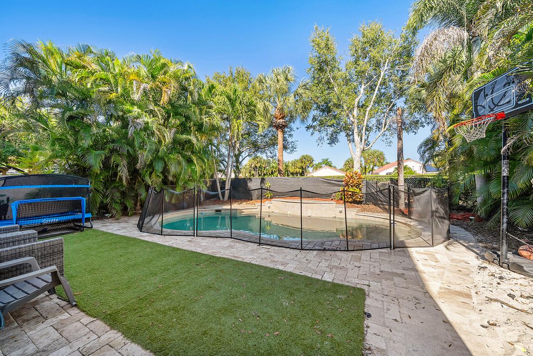 待售: $594,200 (3 贝兹, 2 浴室, 1909 平方英尺)