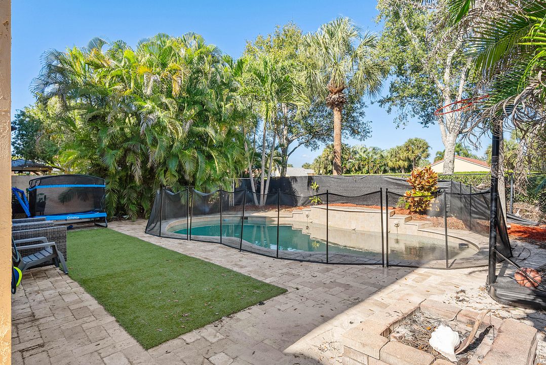 待售: $594,200 (3 贝兹, 2 浴室, 1909 平方英尺)