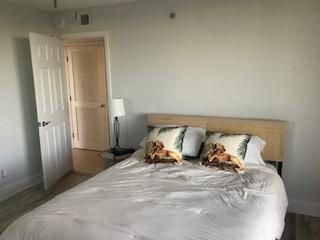 出租: $6,000 (3 贝兹, 2 浴室, 1892 平方英尺)