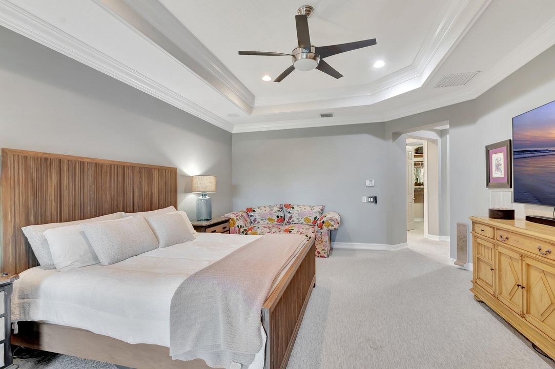 For Sale: $1,625,000 (5 beds, 5 baths, 4331 Square Feet)