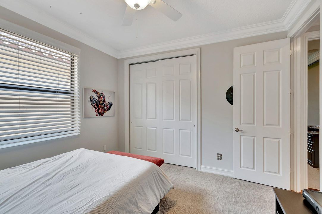 For Sale: $1,625,000 (5 beds, 5 baths, 4331 Square Feet)