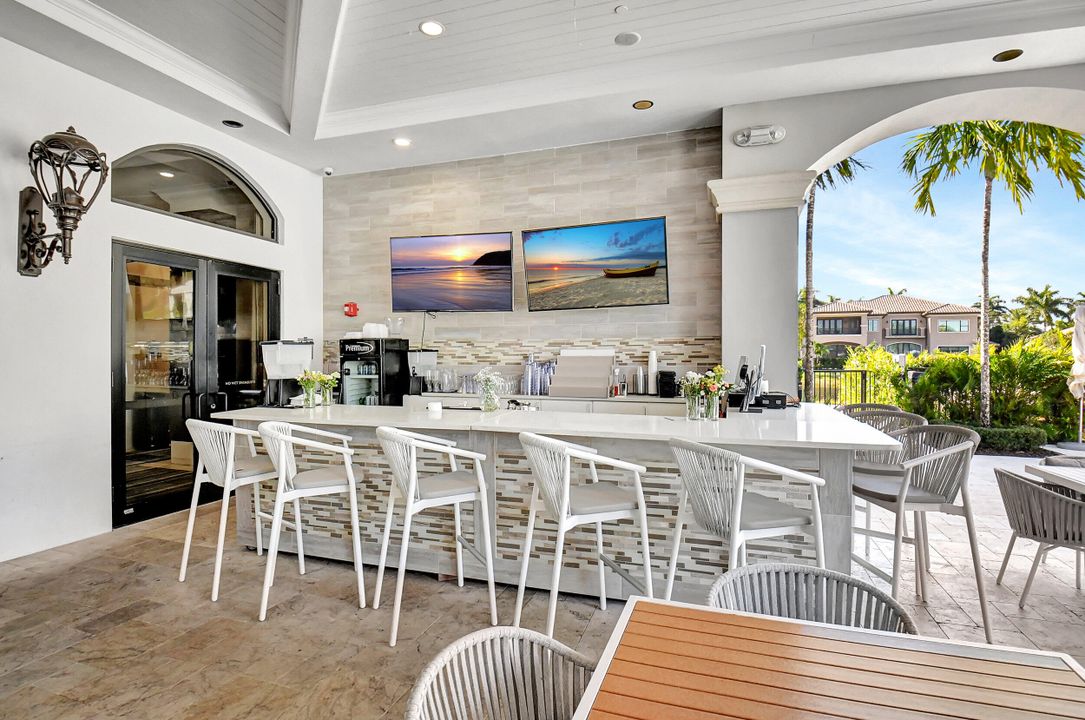 For Sale: $1,625,000 (5 beds, 5 baths, 4331 Square Feet)