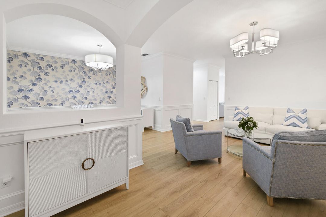 出租: $6,750 (4 贝兹, 2 浴室, 2334 平方英尺)